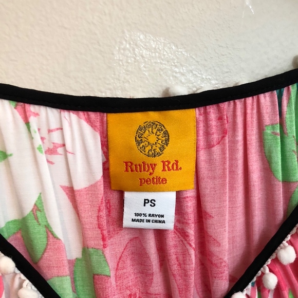 Ruby Rd. petite | Floral Blouse - Picture 3 of 3